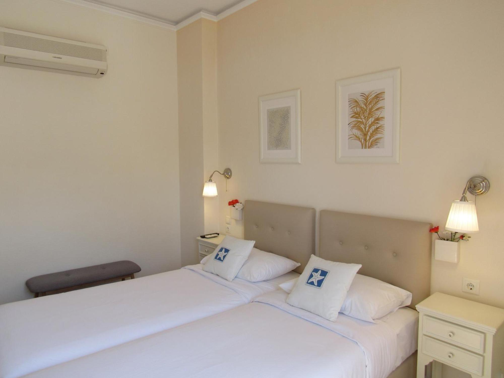 Alexandris Hotel Spétses Rom bilde